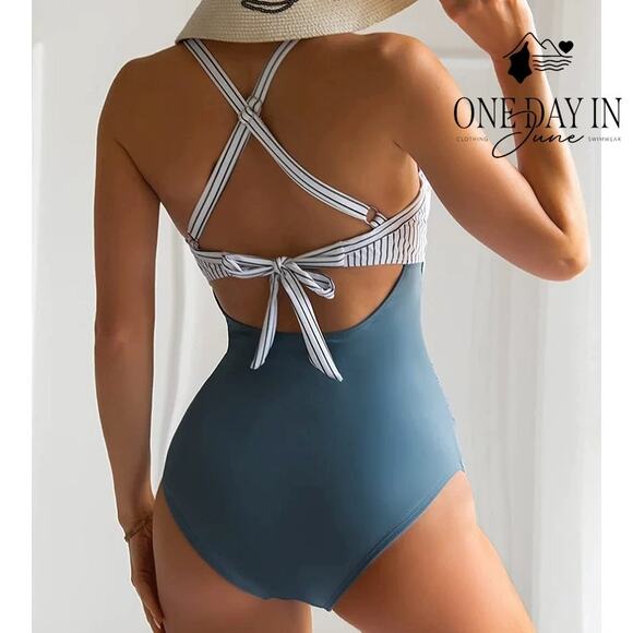 Eomenie Cross Front Cut Out One Piece Swimsuit Size XS - Picture 2 of 7